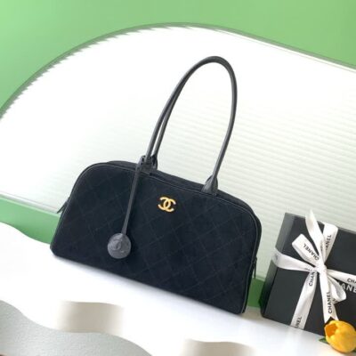 Chanel Genuine Leather Shoulder Handbag – SB74973648201 Chanel Genuine Leather Shoulder Handbag – SB74973648201