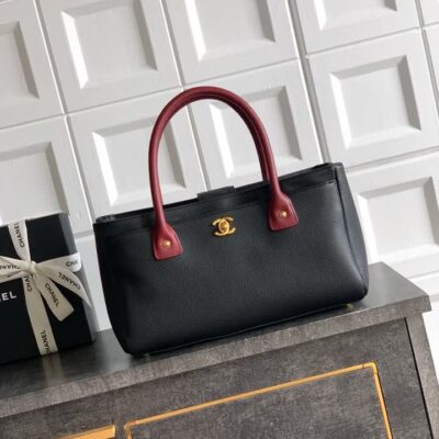 Chanel Cowhide Classic Shopping Handbag – 1:1 Mirror Quality | SB1577 Chanel Cowhide Classic Shopping Handbag – 1:1 Mirror Quality | SB1577